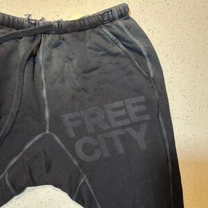 Freecity POCKET unisex sweatpants pre-loved condition / please read